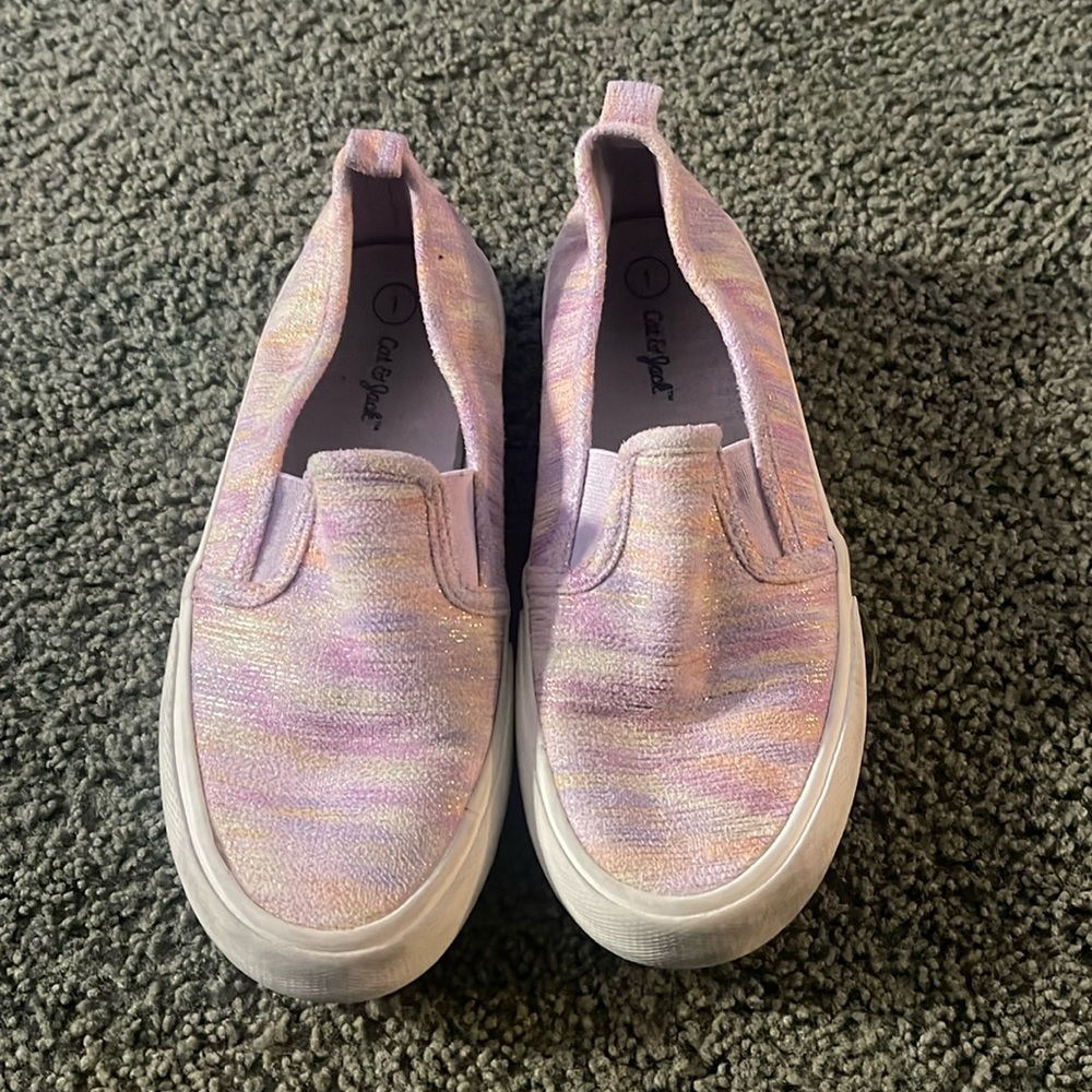 Girl slide on shoes